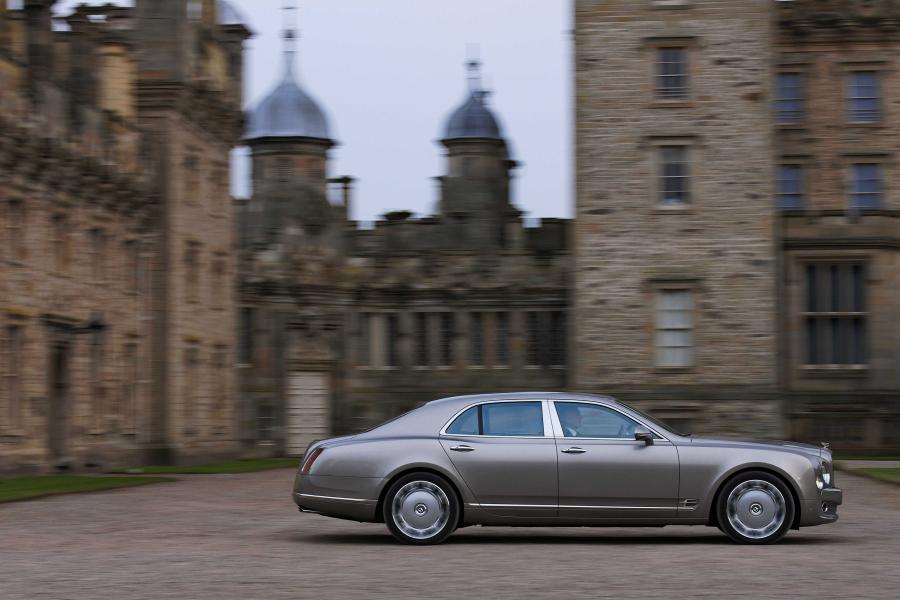  Bentley Mulsanne 2010 года  (фото 56 из 262)